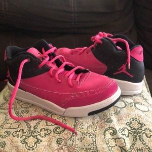Pink  Jordan shoes